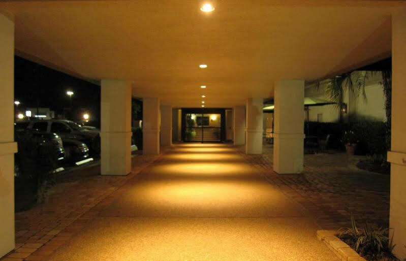 Clarion Inn & Suites Conference Center Covington Extérieur photo